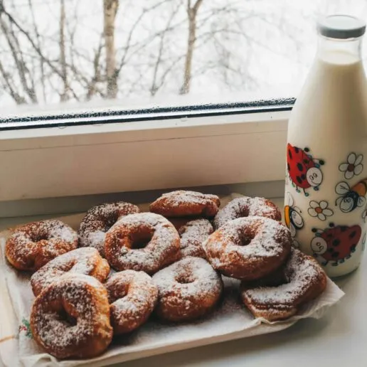 most milk sold in the 1970s was in glass bottles